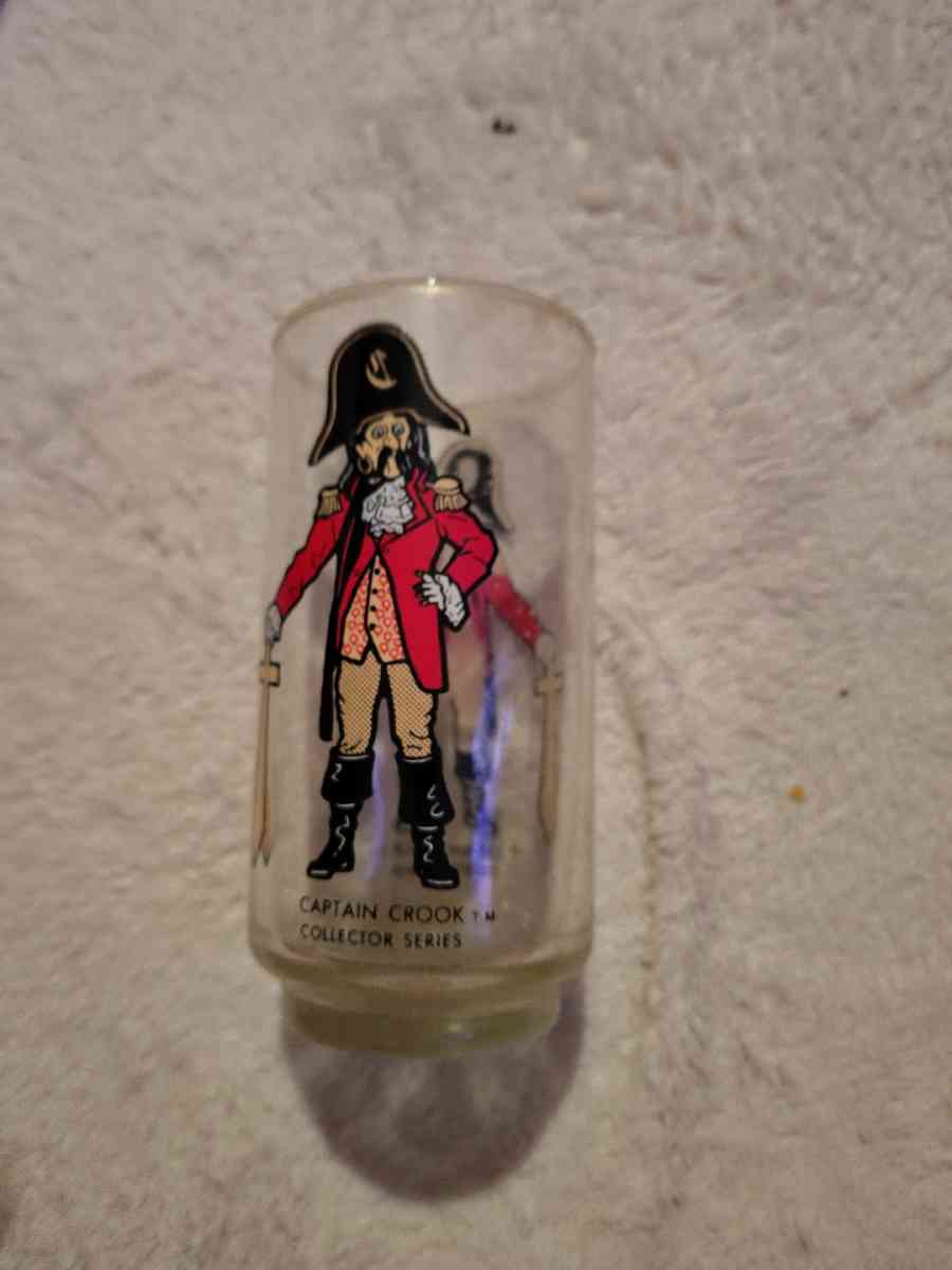 Captain crook glass vintage