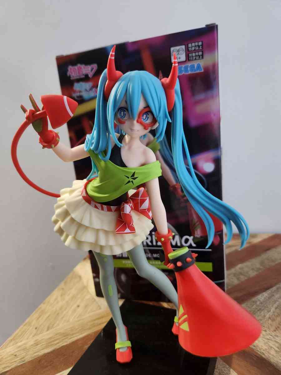 FIGURIZMA HASTUNE MIKU FIGURE