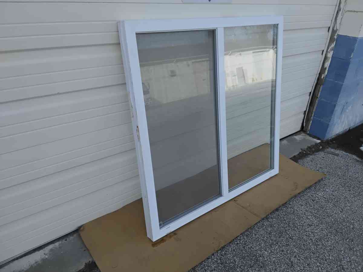 Nice White Window Double Locking 48 X 47 Very Clean Like New