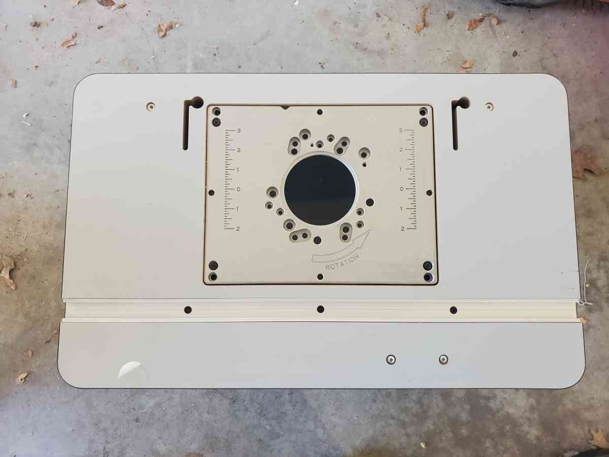 Bosch  Router Table  Includes Fence Board  Model RA1171  Lig