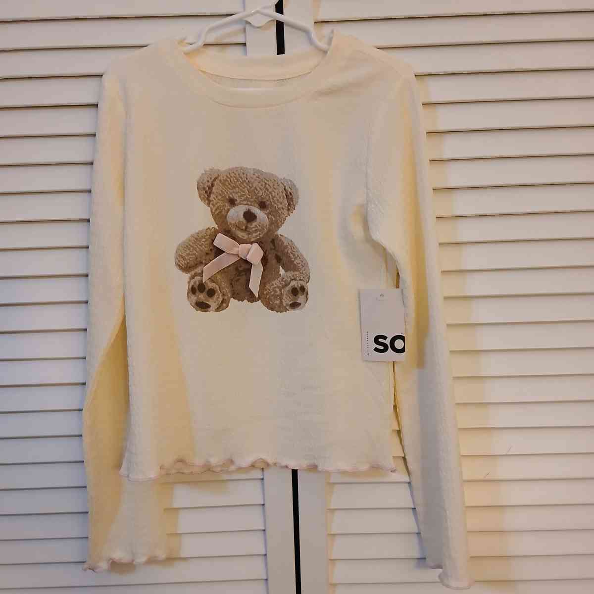 SO Girls Sweater size S