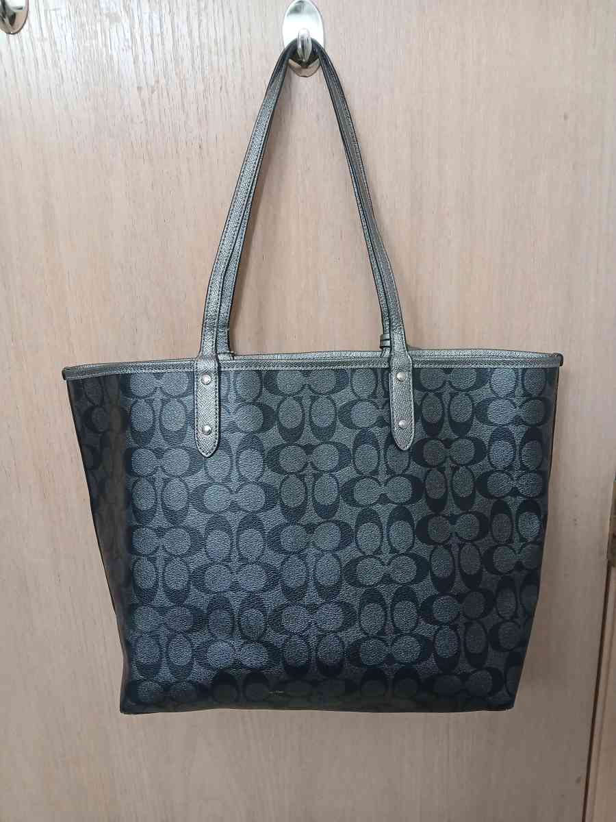 Coach Signature PVC Reversible City Tote - Anacortes, Washington - FleaMarketBay