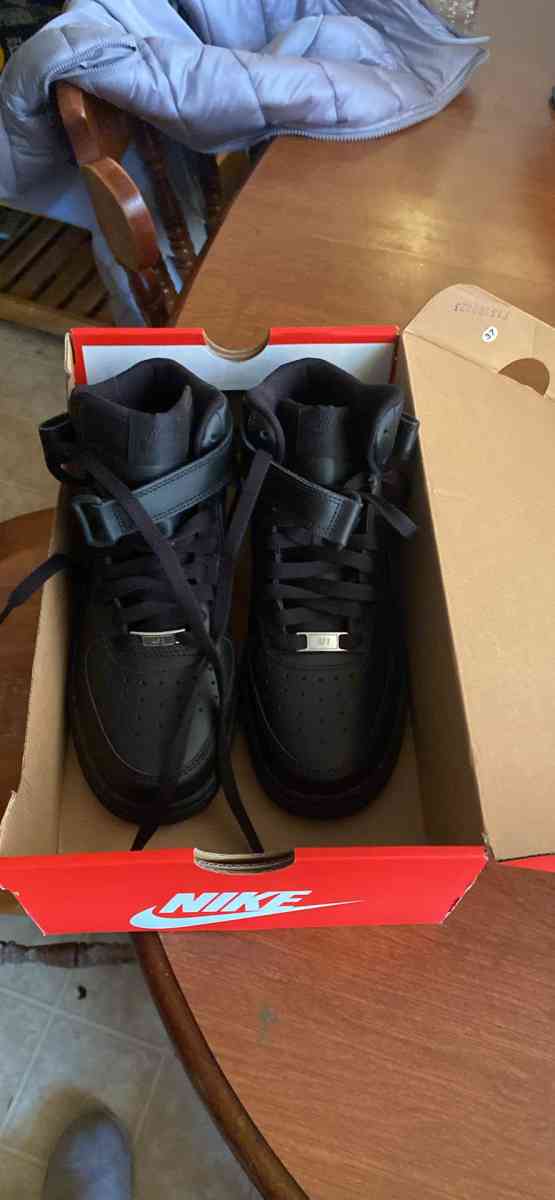 black Air Force brand new