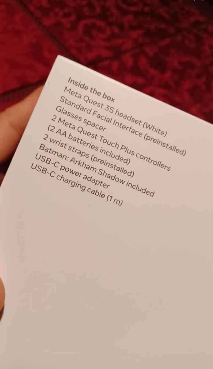 Meta Quest 3 VR Headset  128GB  with Batman Arkham Shadow