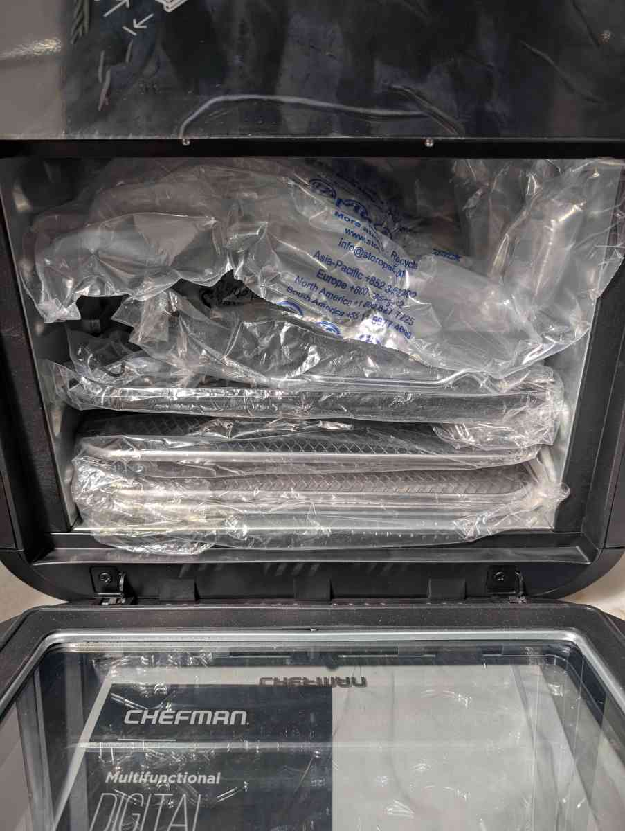 Chefman Multifunctional 10 quart digital air fryer plus