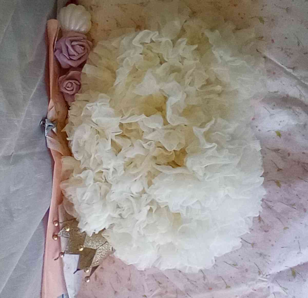 0 to 1yrs Ivory TuTu Pettiskirt EUC Bow Cinches Waist
