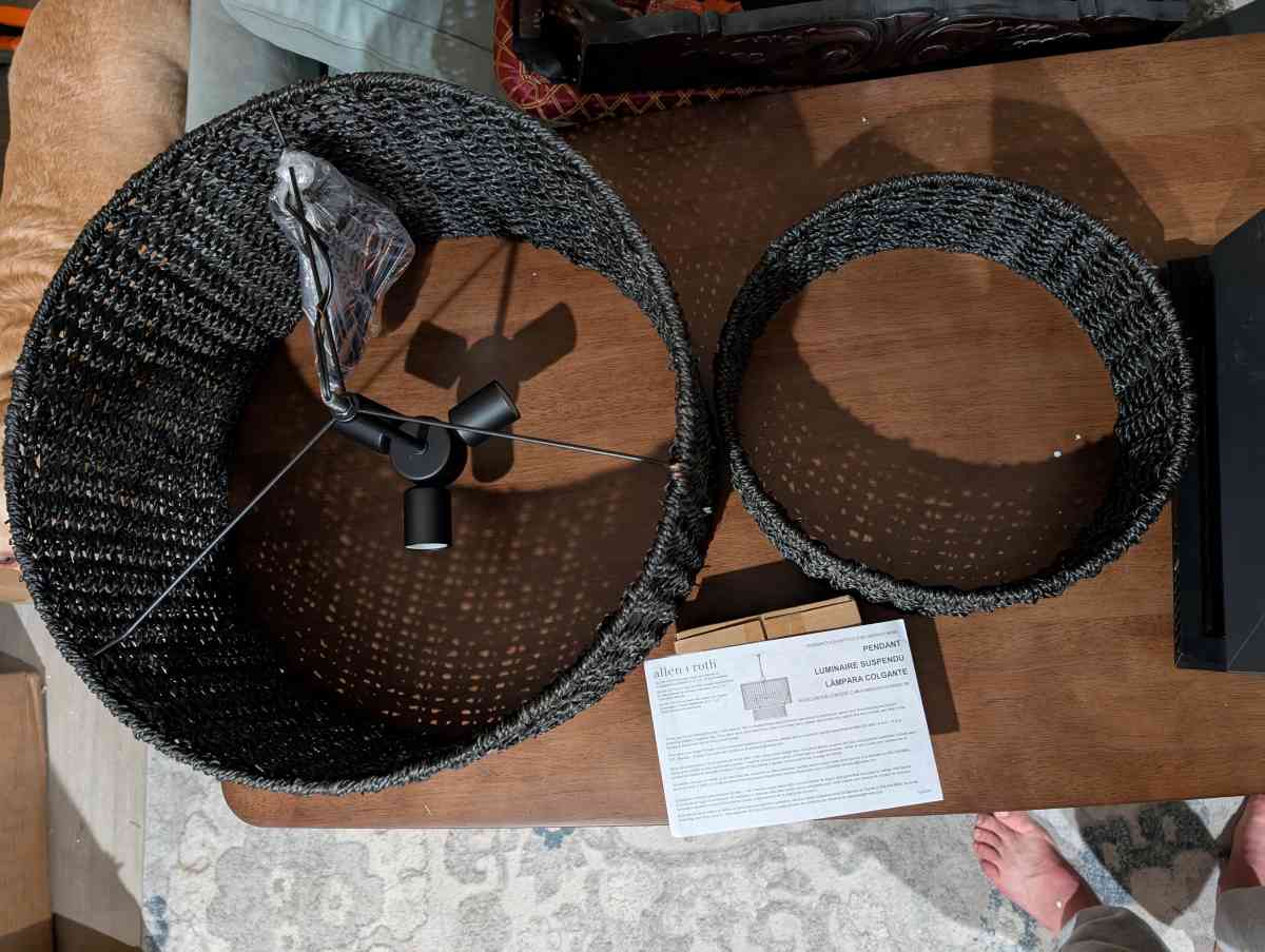 Unused Allen and Roth 3 light hanging pendant lamp