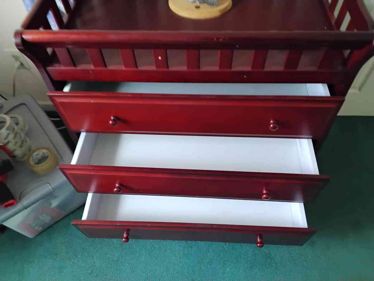 Nice Baby Changing Station with 3 Drawers Very Clean New