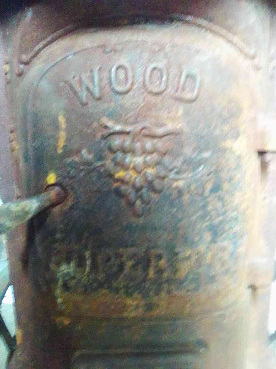 wood stove - Louisiana, Missouri - FleaMarketBay