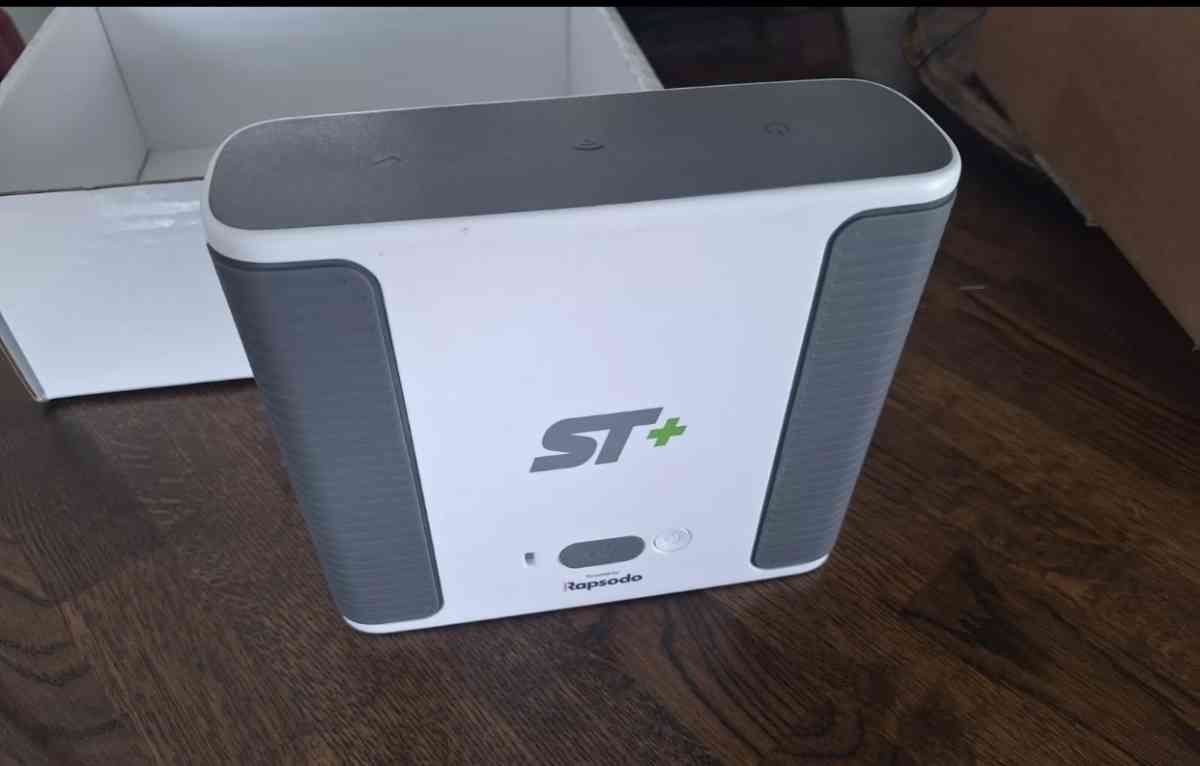 SkyTrak Plus Golf Simulator