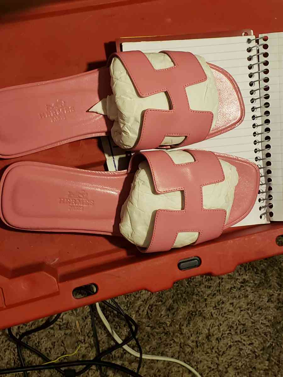 Hermes Pink sandals
