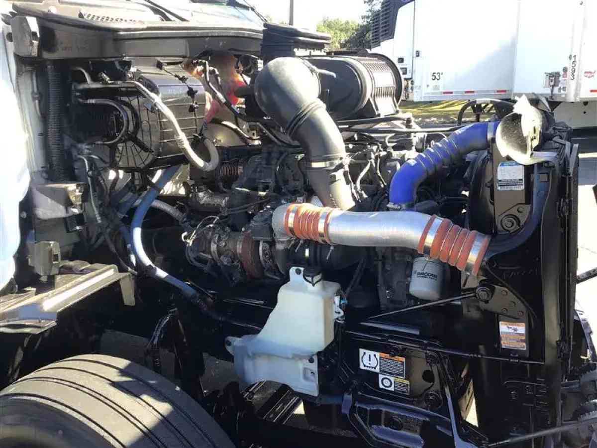 2023 Peterbilt 579 PACCAR MX 13 LITER - Aurora, Colorado - FleaMarketBay