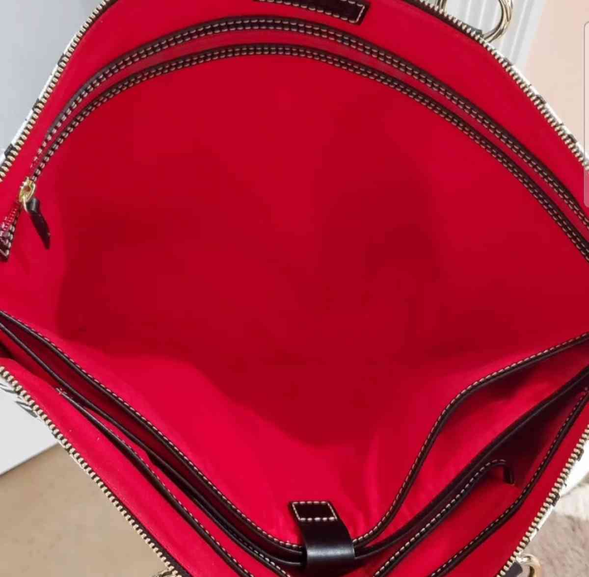 Authentic Dooney and Bourke Houndstooth Career tote NWOT