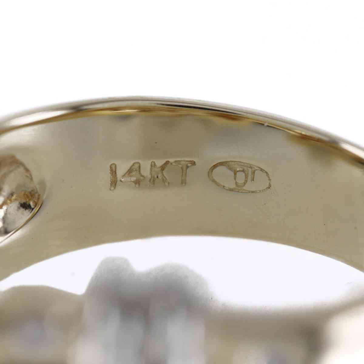 cloverleaf style design ring