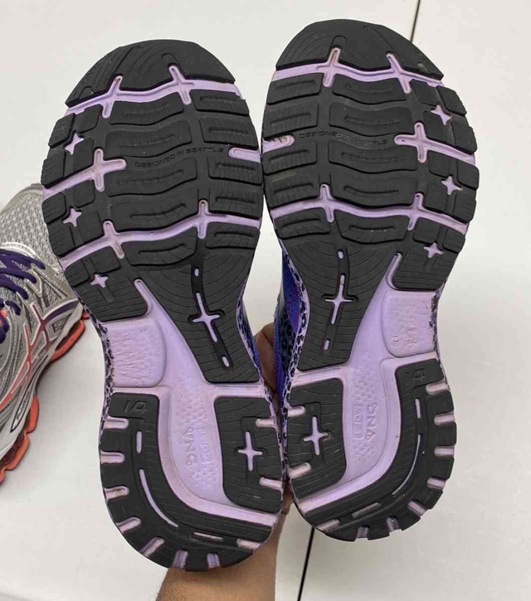 ASICS Gel Evate 2 Brooks Ghost 14 Size 7 half Sneaker Bundle