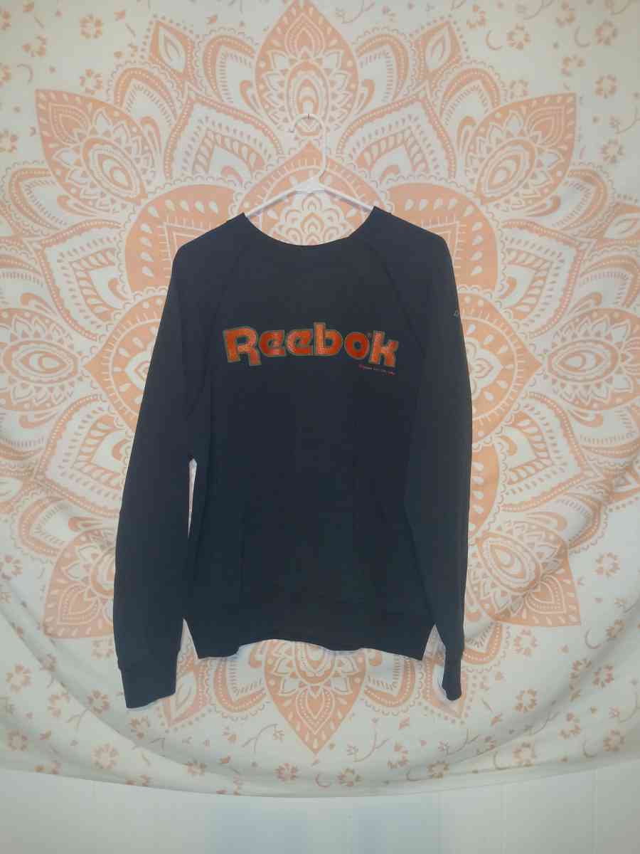 Mens 1986 Vintage Reebok Medium Crewneck Sweater Sweatshirt