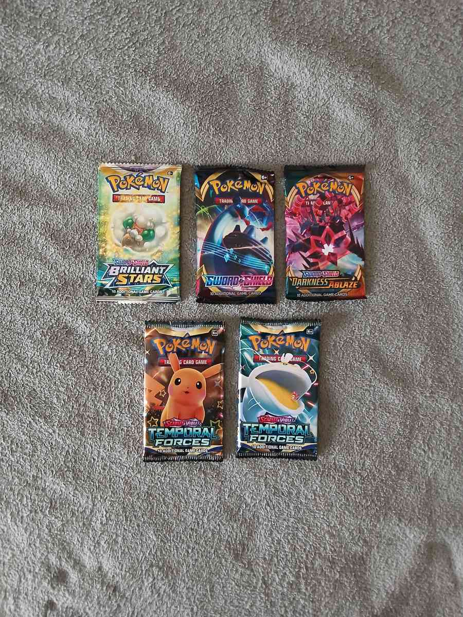 9 Pokemon Trading Cards Booster Packs 10 Cards