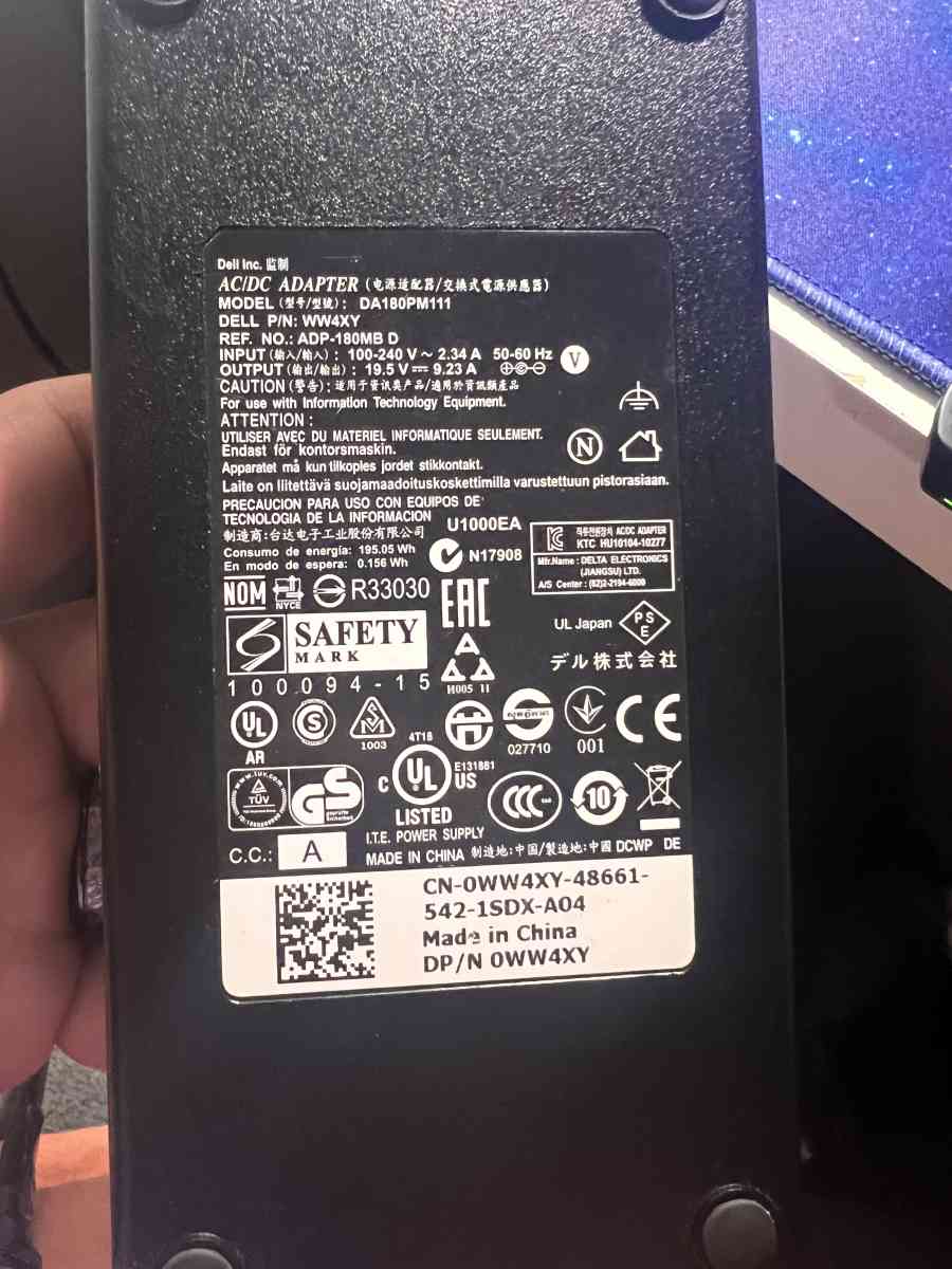 Alienware 17 R2 gaming laptop - Grand Prairie, Texas - FleaMarketBay
