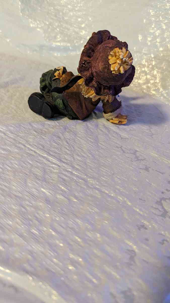 Resin Gardening Scarecrow Girl Figure