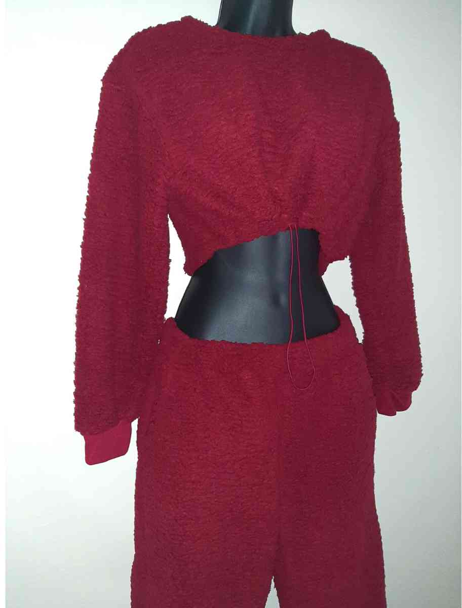 Womens Plush set - Lawrenceville, Georgia - FleaMarketBay