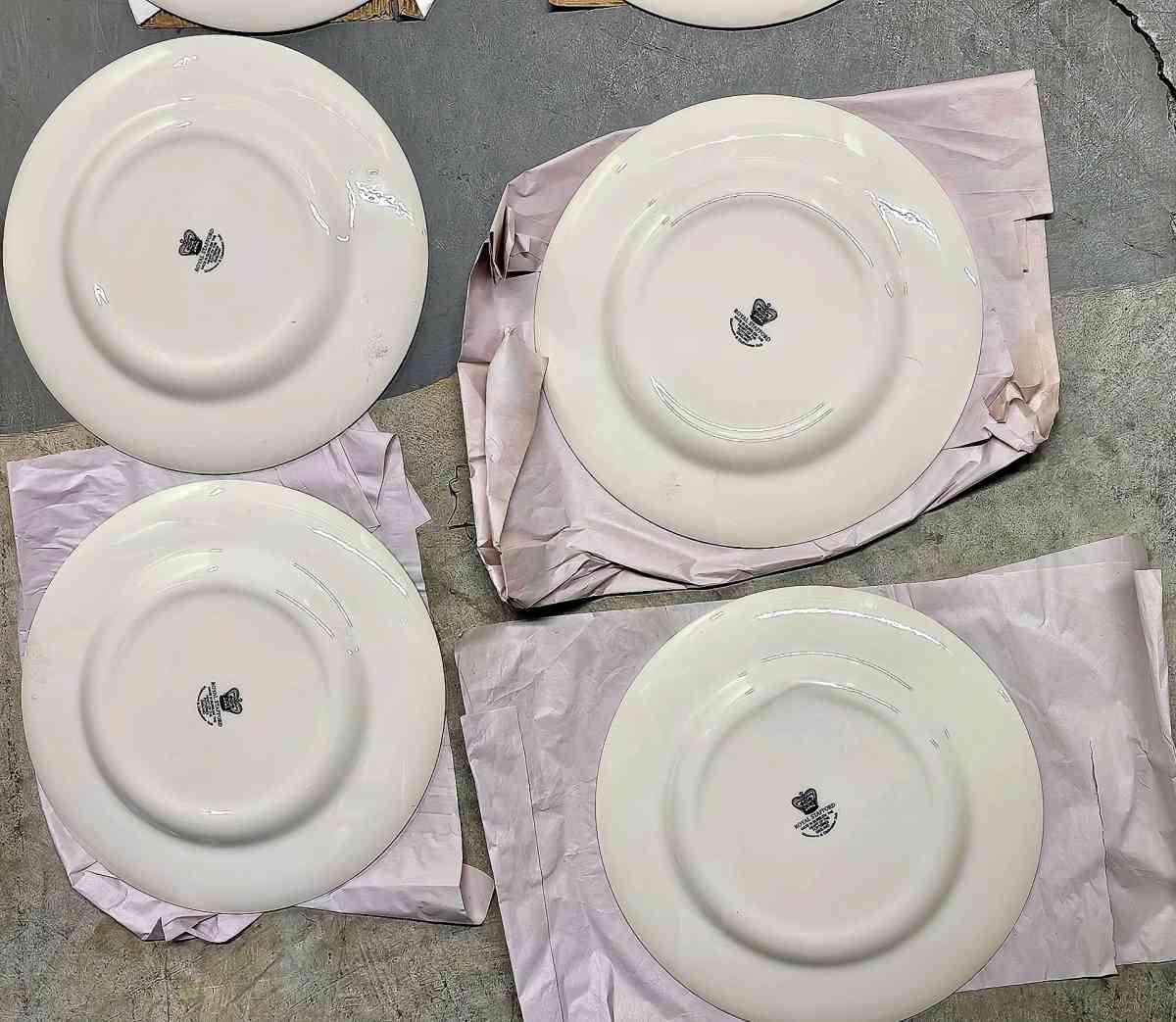 royal stafford skull dinner plates 7pc