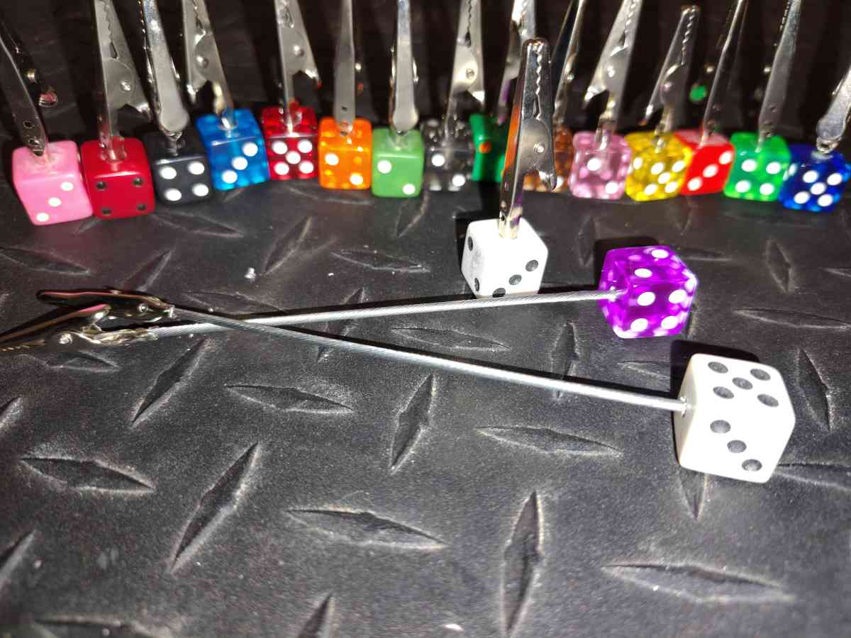 Dice Clips x1 10 or X2 15 bucks