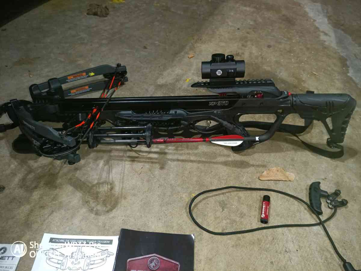 Barnett crossbow and Simmons 22 mag scope