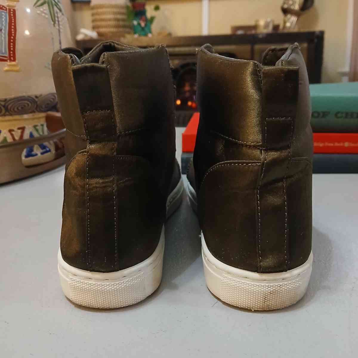 Jubilee Green Shoes for Women Size 9