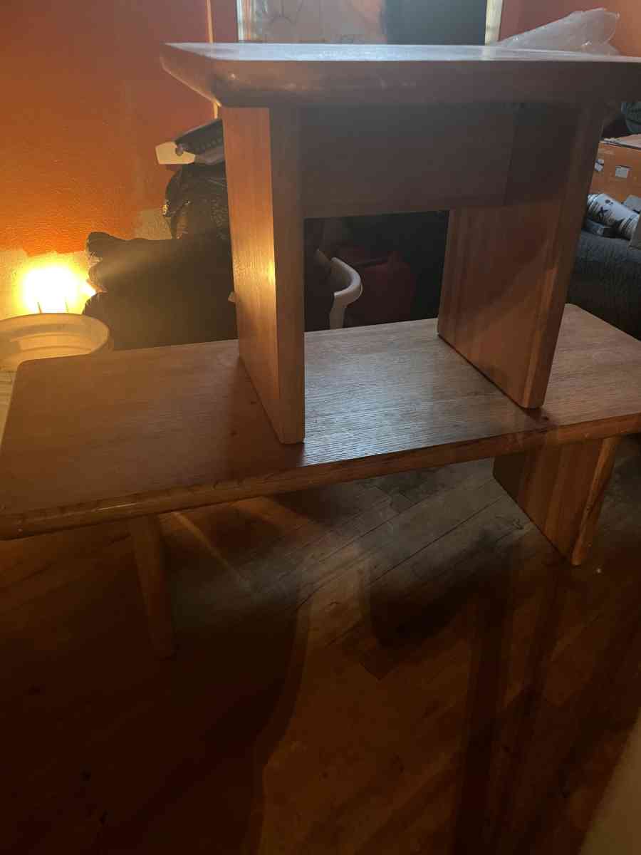 wooden coffee table and end table - Ector, Texas - FleaMarketBay