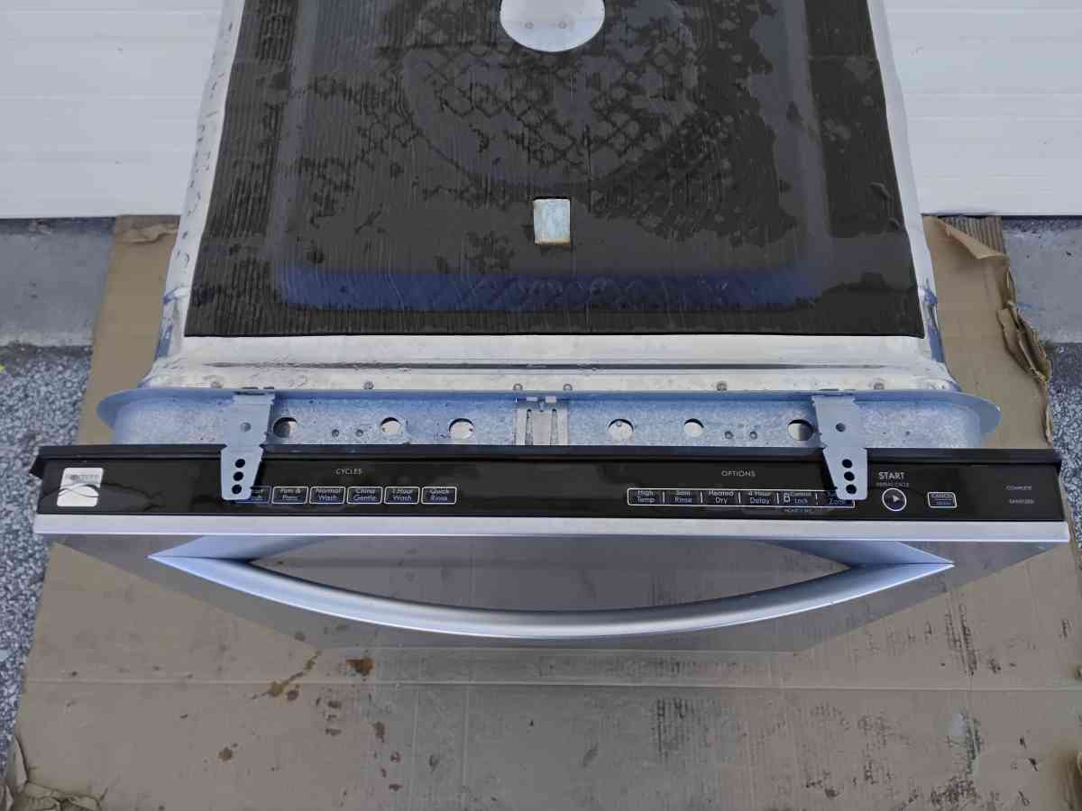 Nice Sears Kenmore Stainless Steel Dishwasher OEM Like New