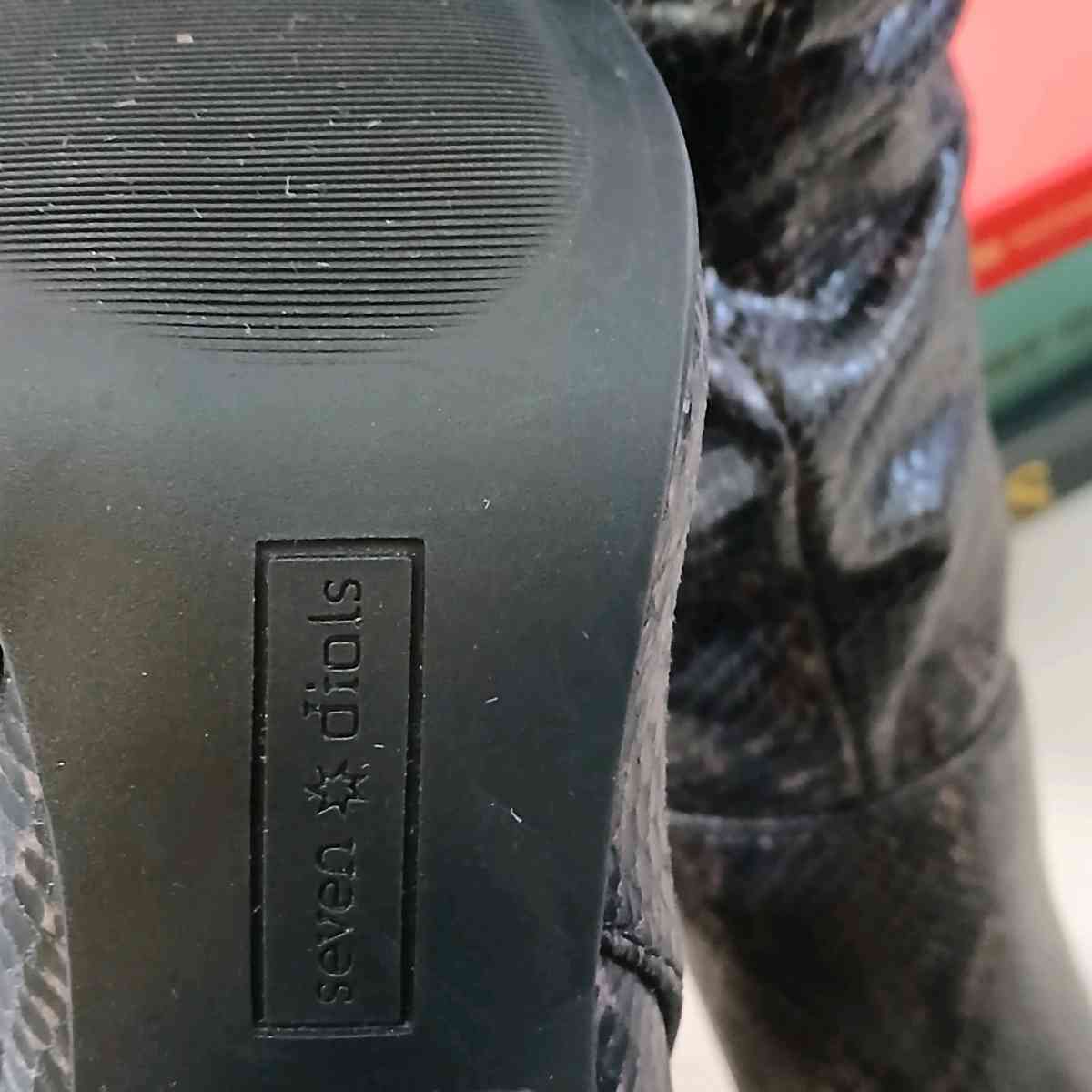 Seven Dials Knee High Boots for Women Size 8 point 5