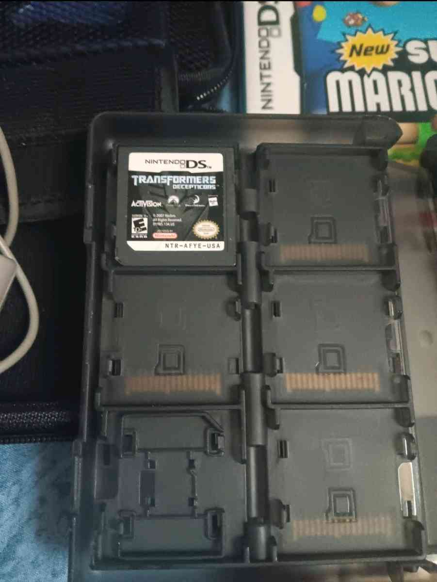 Nintendo DS Lite Bundle