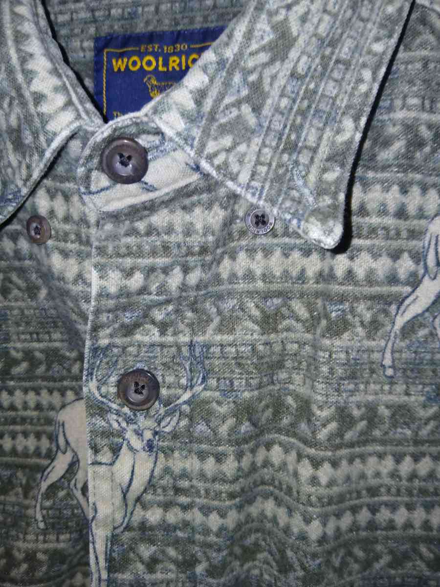 Mens Vintage Large Woolrich Deer Buck Hunting Button Fleece