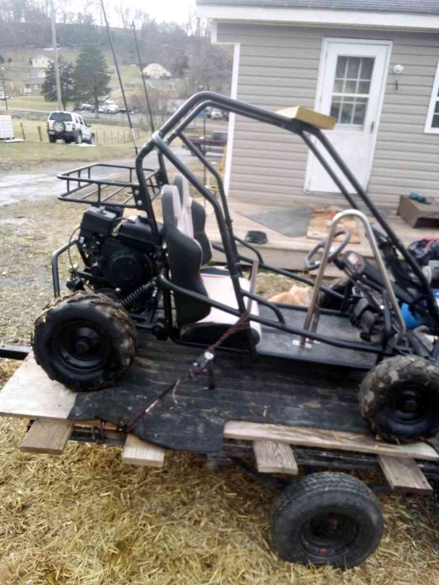 gokart like new run good all it need is a clutch belt