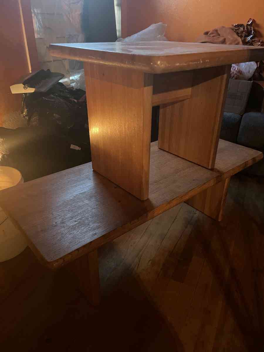 wooden coffee table and end table - Ector, Texas - FleaMarketBay