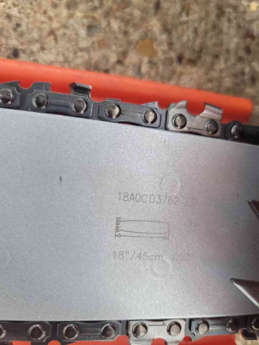 New Chainsaw Works Very Well CS3510 16 inch bar 180 Firm Pri - Houston, Texas - FleaMarketBay