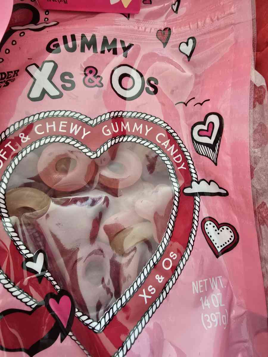 Trader Joes Valentines Day Gift Box 15 items - Anchorage, Alaska - FleaMarketBay