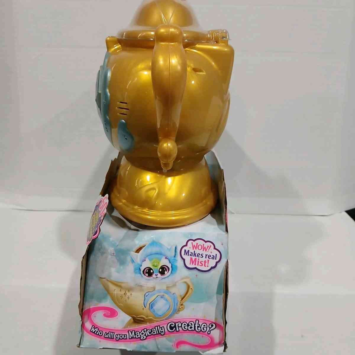 Magic Mixies Magical Lamp