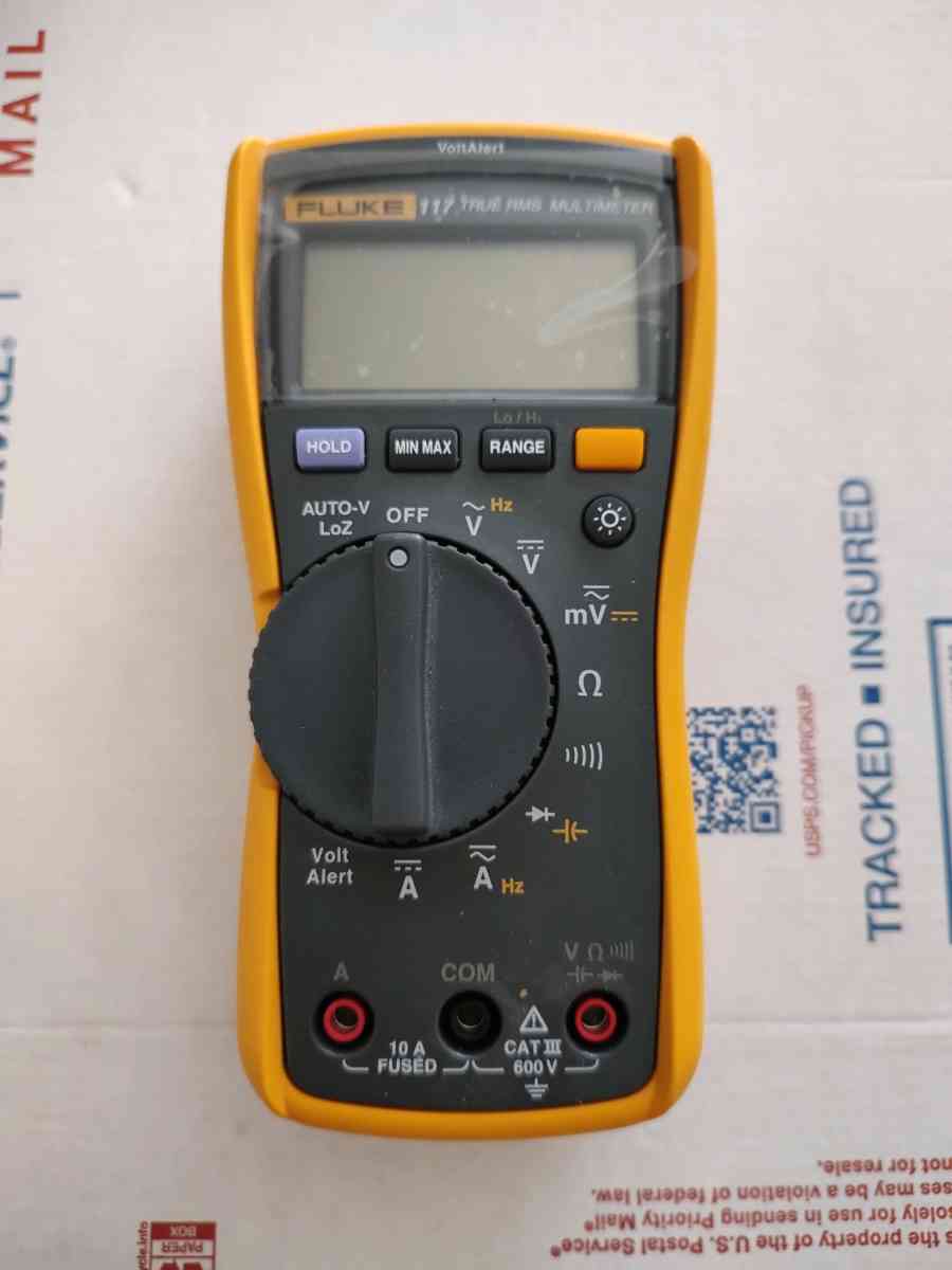 NEW FLUKE117 Digital Multimeter