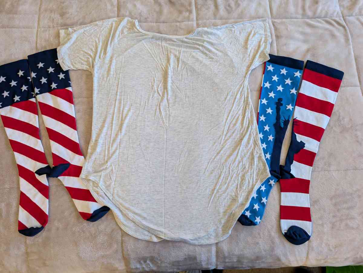 All American Mama tshirt with 2 pairs Tall American socks