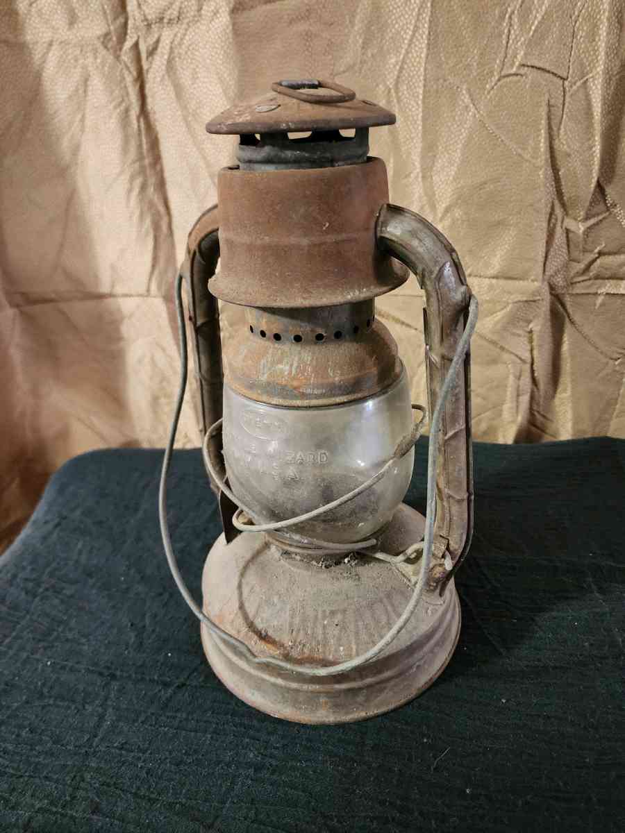 Deitz oil lamp