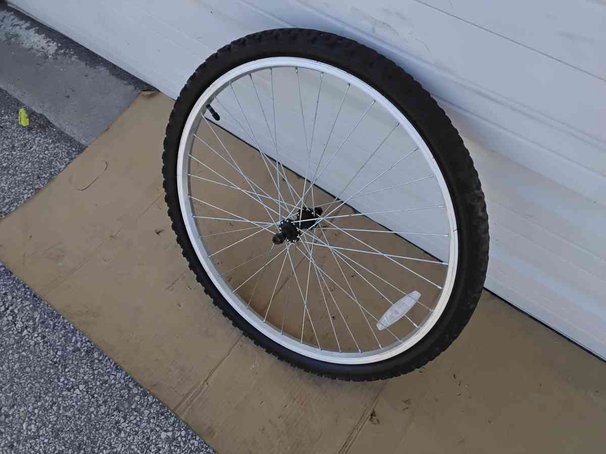 Nice Huffty Bicycle Front Wheel and Tire 26 X 195 Like New