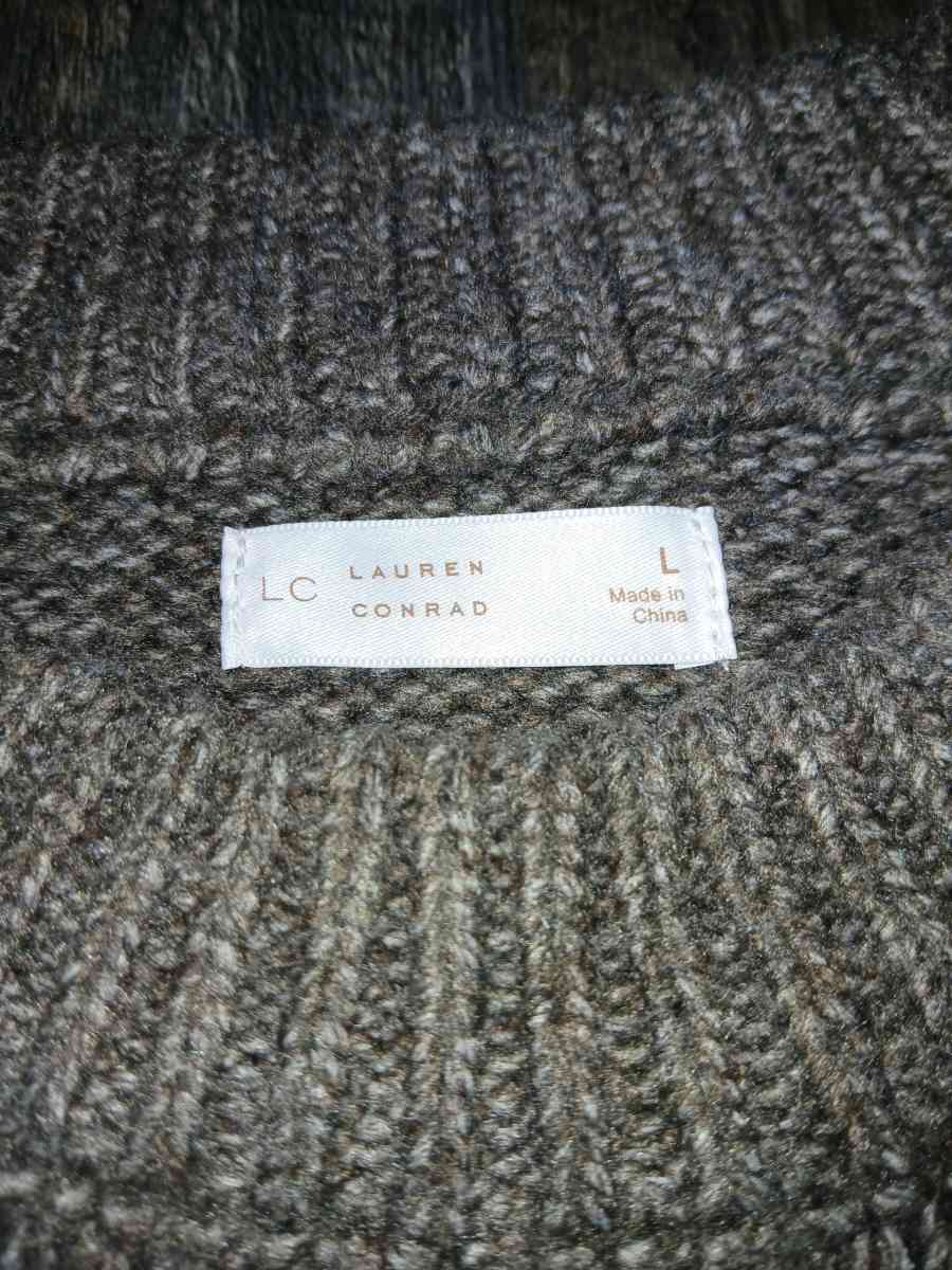 LC Lauren Conrad Size LG Cream and Dark Beige