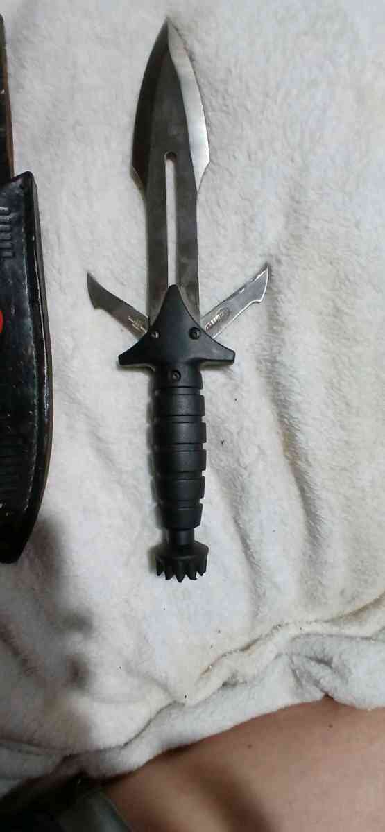 Collectable United Cutlery Phoenix Star Trek Klingon Dagger
