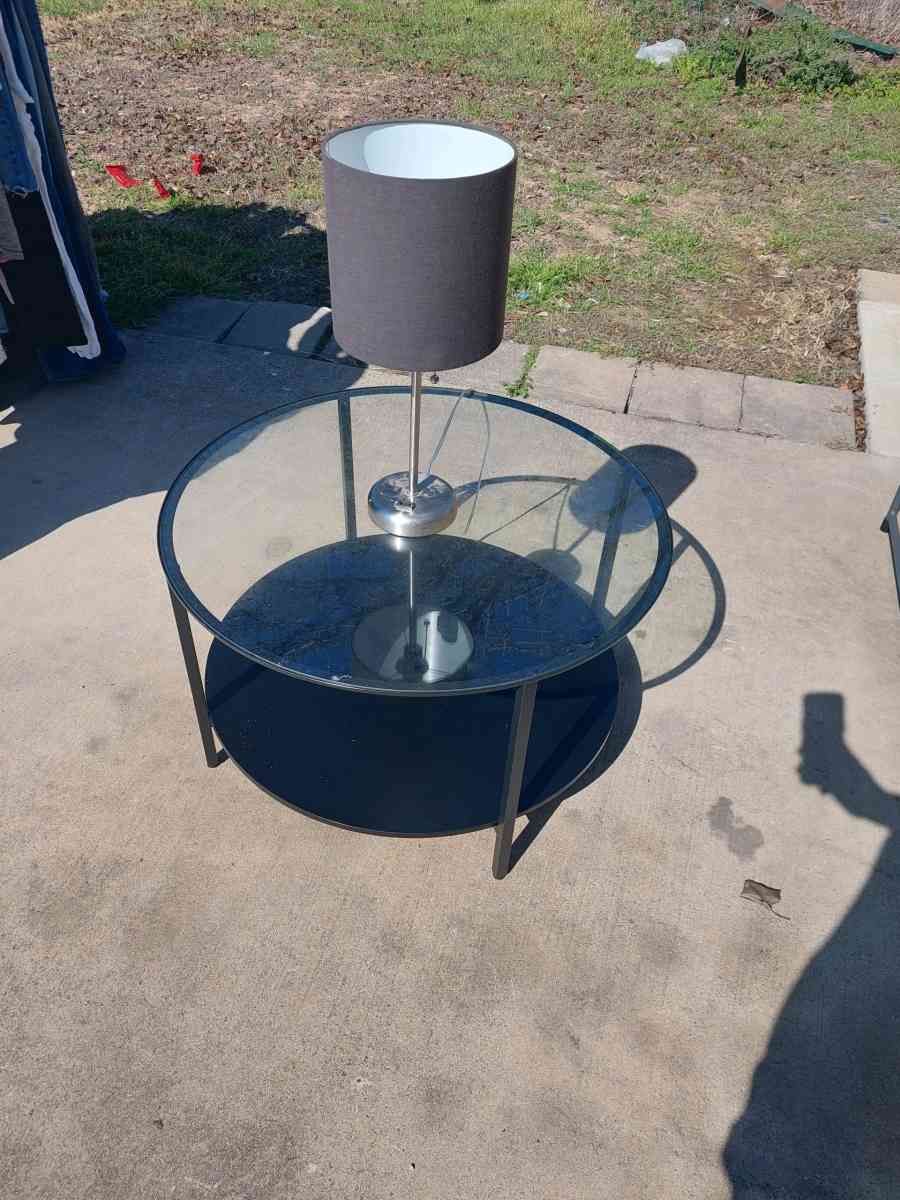 center tableand lamp