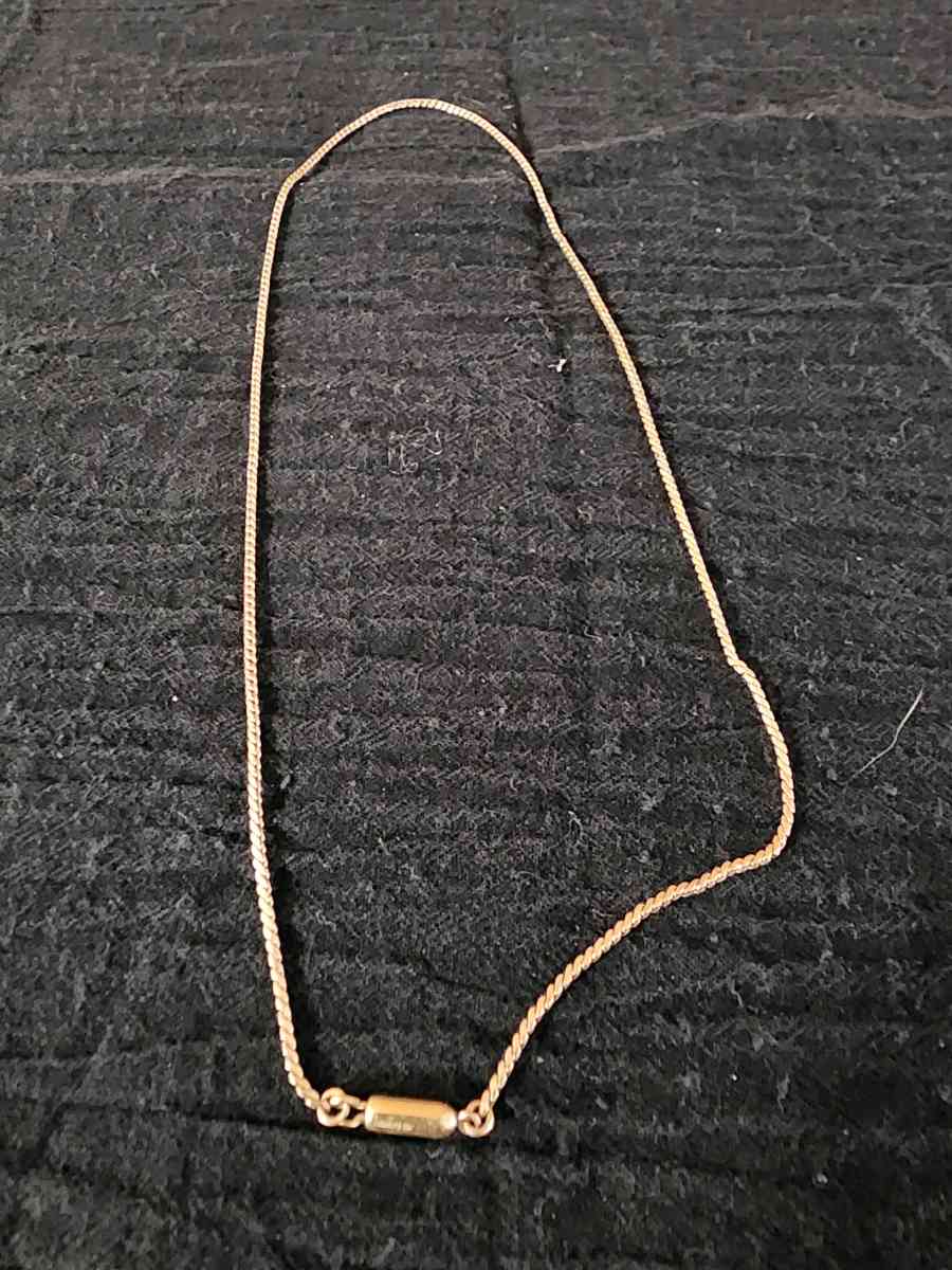 Krementz necklace