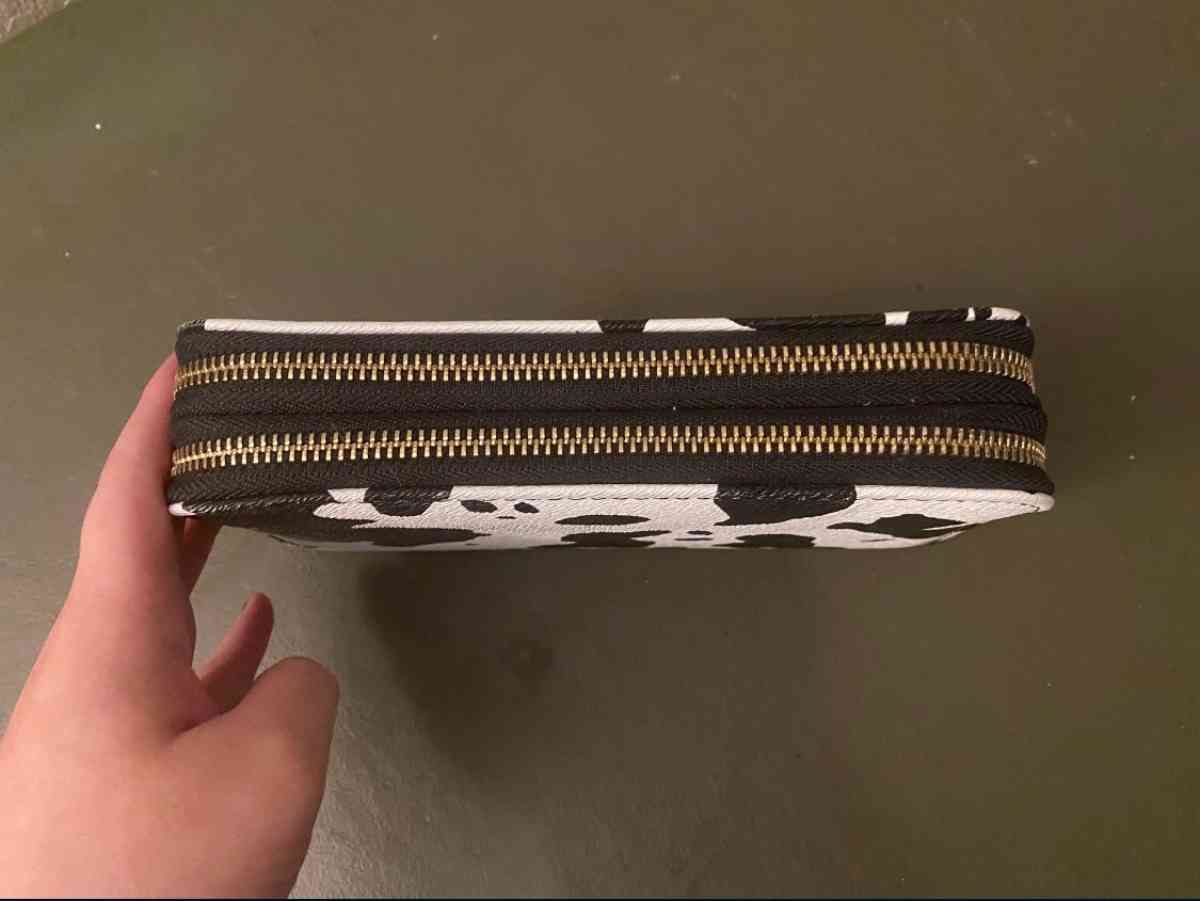 cow wallet from Amazon - San Jose, California - FleaMarketBay