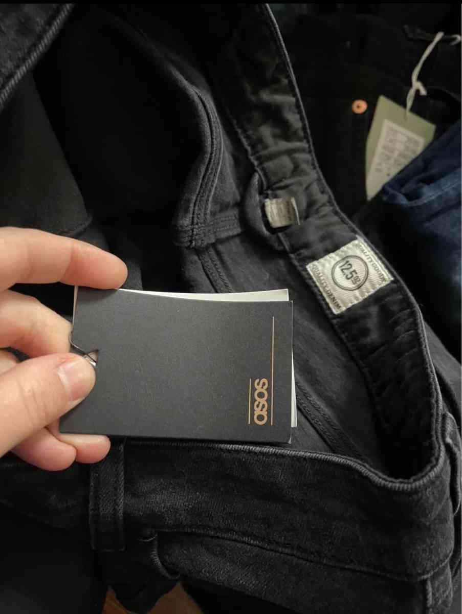 huge lot of womens jeans