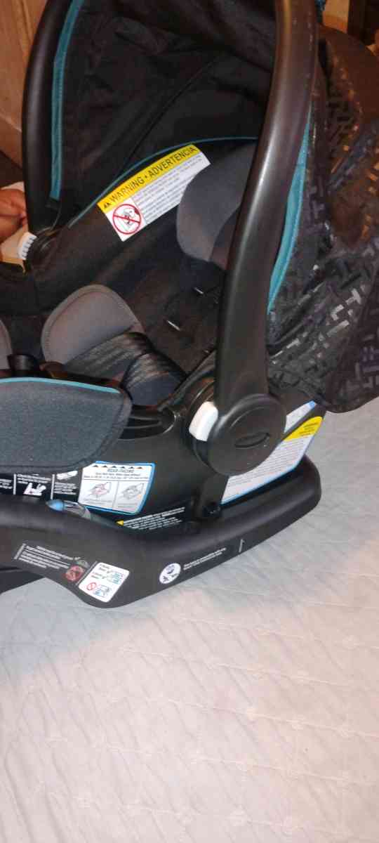 Carseat with Base