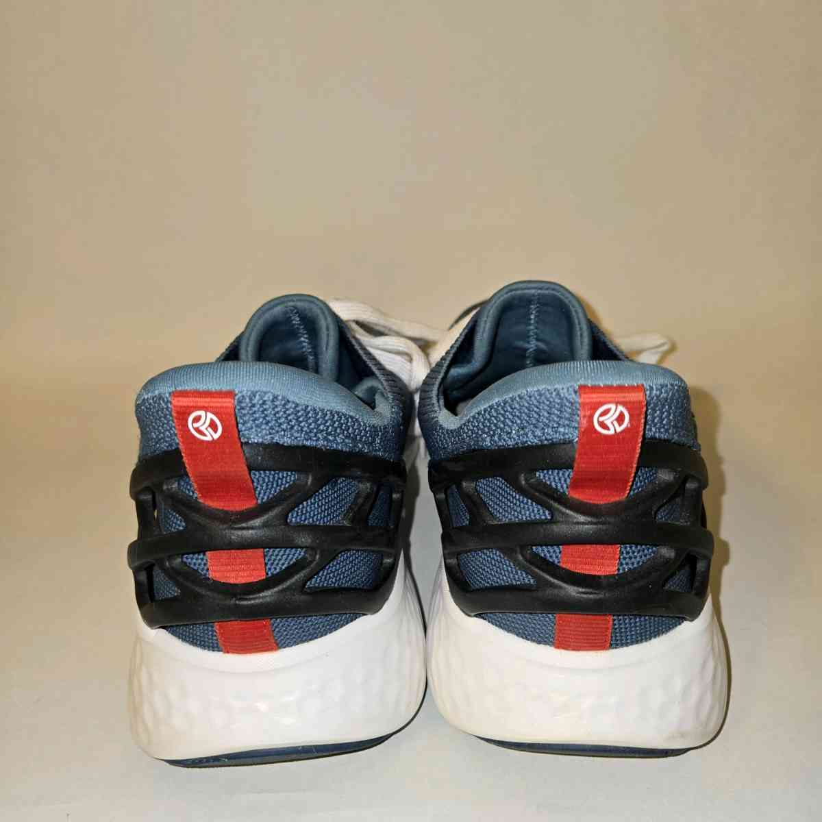 Kizik Athletic Shoes Mens Size 12 and a half Deep Sea Color - Wheeling, West Virginia - FleaMarketBay